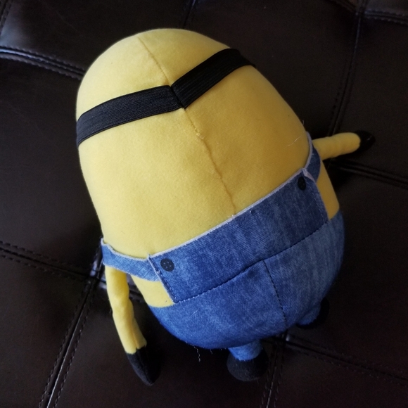 ❗Minions Illuminations BOB The Rise of Gru Plush from Universal❗ - Picture 2 of 3